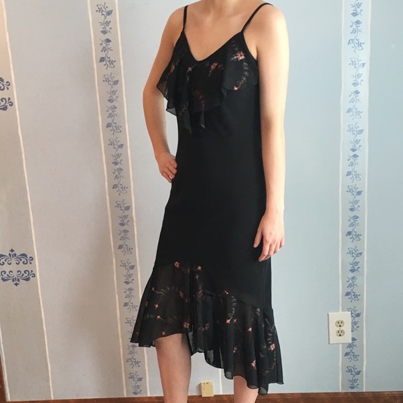 Long black ruffle embroidered dress - Picture 3 of 8